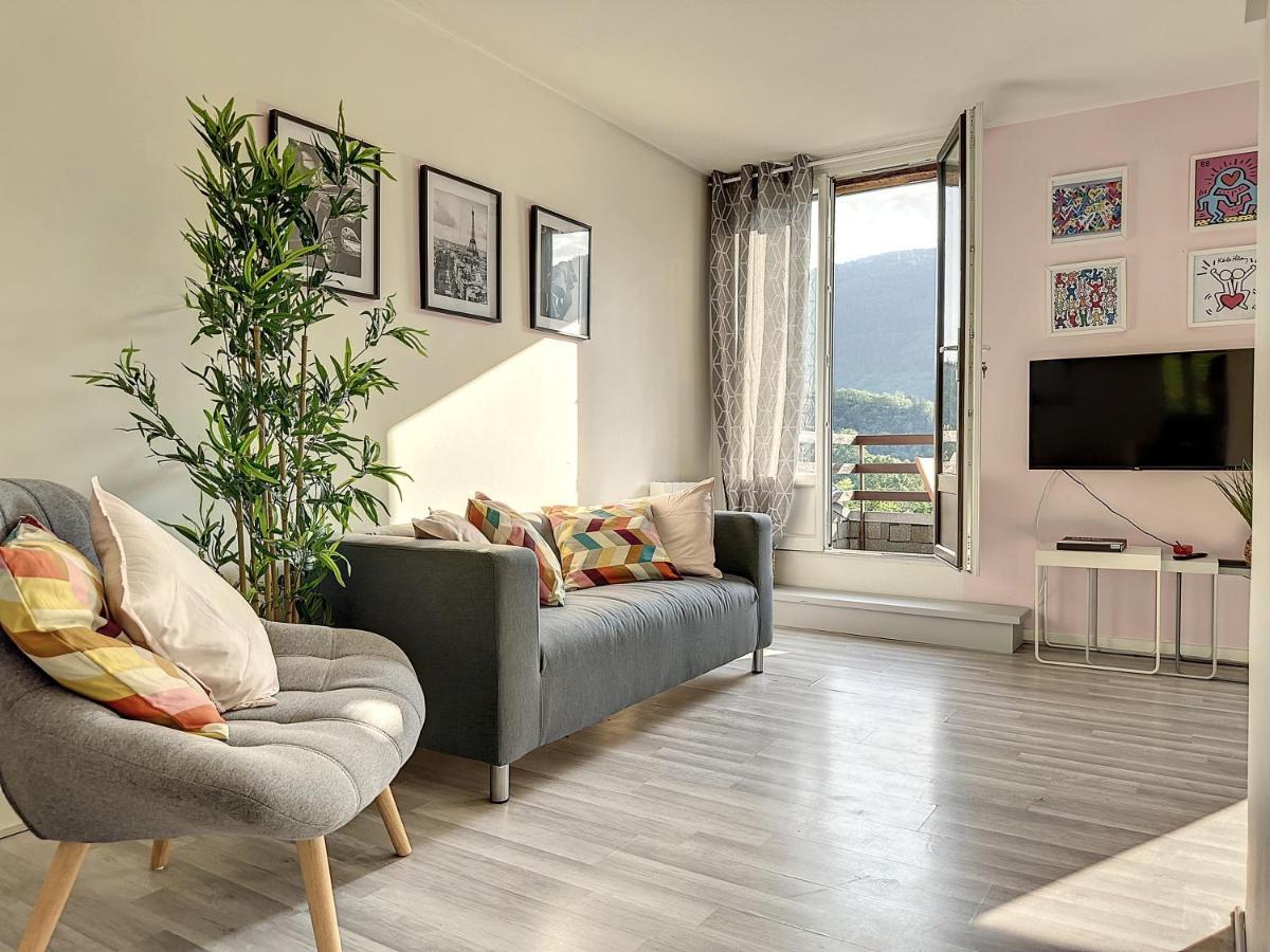 Charmant Appartement Avec Terrasse Parking Ispagnac Exterior photo